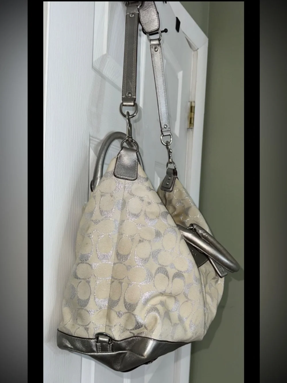 Coach Signature Hobo Handbag in Metallic Silver Zipper Closure Adjustable Strap - Picture 2 of 10